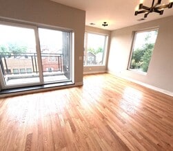 2100 W 18th Pl in Chicago, IL - Building Photo - Building Photo