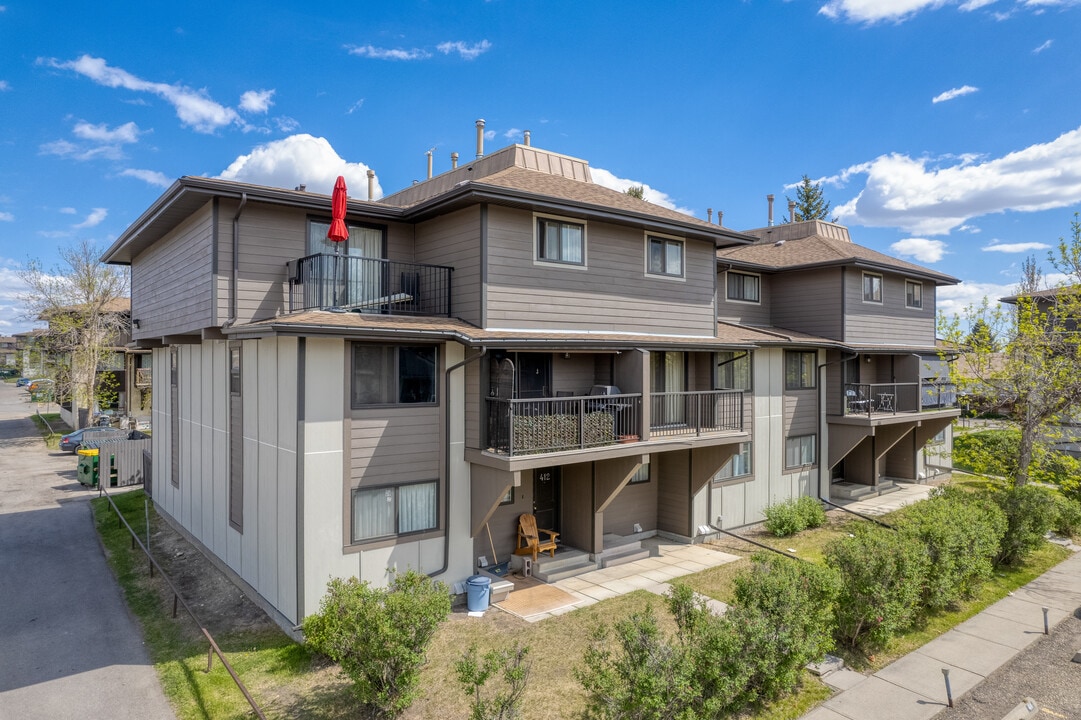 King's Alley in Calgary, AB - Building Photo