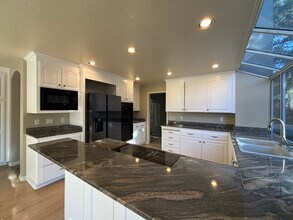 127 Rassani Dr in Danville, CA - Building Photo - Building Photo