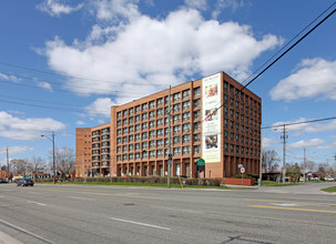 The Wexford in Toronto, ON - Building Photo - Building Photo