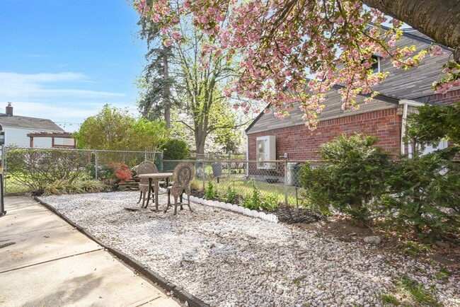 0- 72-72 Yerger Rd in Fair Lawn, NJ - Building Photo - Building Photo
