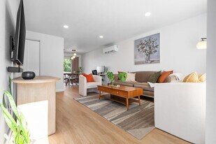 2225 B St in Forest Grove, OR - Building Photo