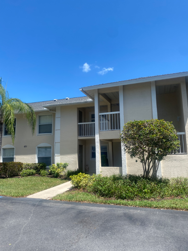 property at 621 Squire Cir