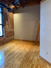 230 W Tazewell St, Unit 105 in Norfolk, VA - Foto de edificio - Building Photo