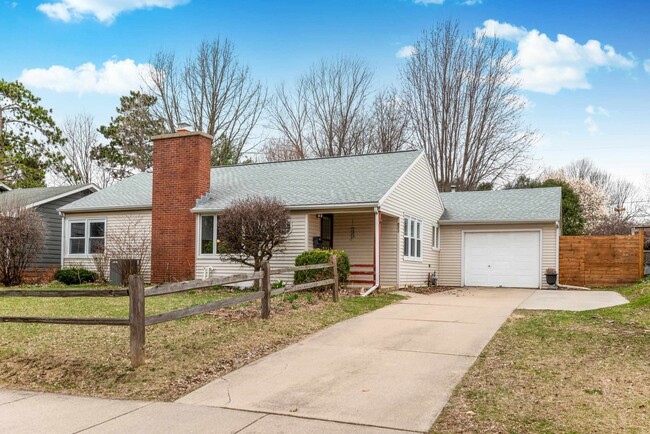 property at 522 Togstad Glenn
