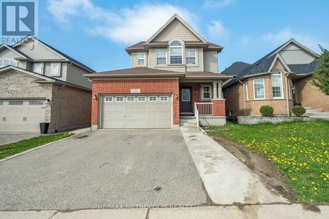 324 Colton Cir in Kitchener, ON - Building Photo