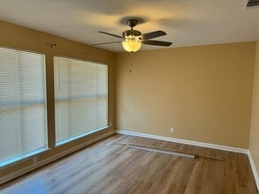 1005 Vly Frg Dr in Schertz, TX - Building Photo - Building Photo