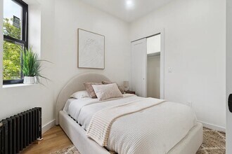 176 Rivington St in New York, NY - Building Photo - Building Photo
