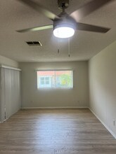 2460 Northside Dr in Clearwater, FL - Building Photo - Building Photo