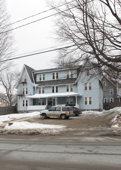 9 Dalton Ave in Pittsfield, MA - Foto de edificio