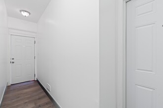 21 Dwight St in Jersey City, NJ - Building Photo - Building Photo