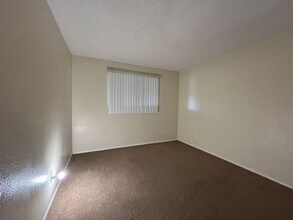 1932 E Loyola Dr in Tempe, AZ - Building Photo - Building Photo