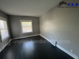 1231 S 10th St in Terre Haute, IN - Building Photo