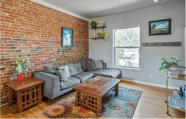 property at 418 Fox St