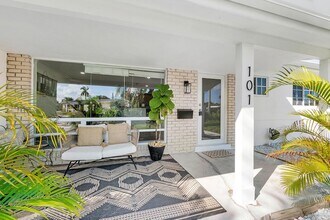 101 SE 13th St in Deerfield Beach, FL - Building Photo - Building Photo