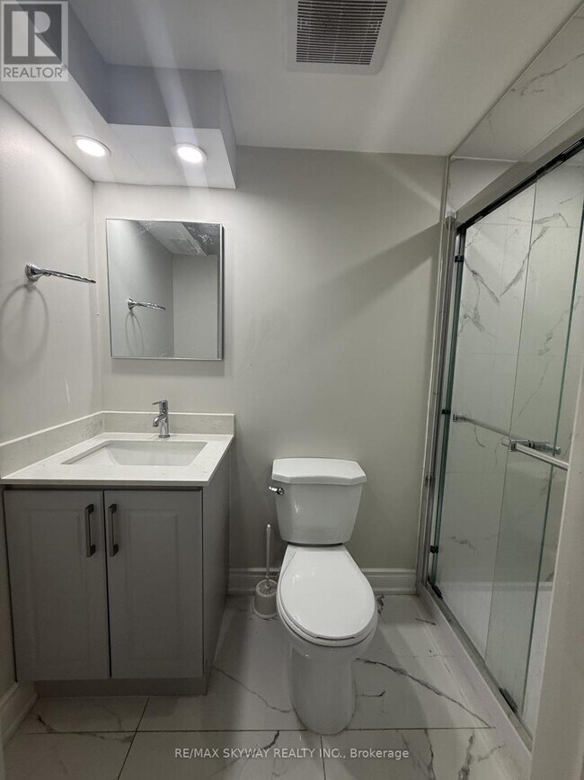 40 Eberly Wds Dr. in Caledon, ON - Building Photo - Building Photo