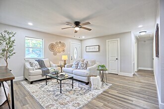 704 Natchez River Cir in Montgomery, TX - Building Photo - Building Photo