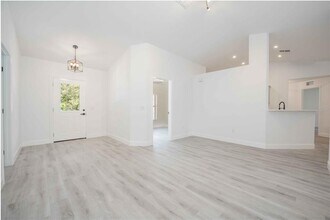 16414 SE 92nd Terrace in Summerfield, FL - Building Photo - Building Photo