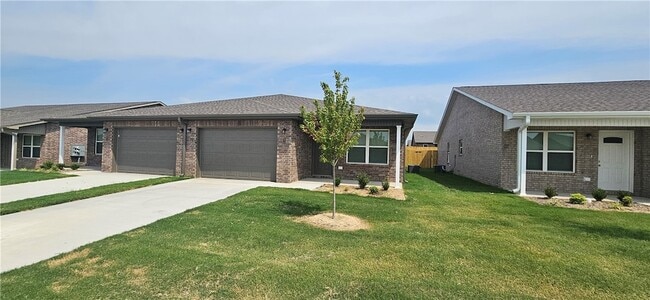 518 NW 68th Ave in Bentonville, AR - Building Photo - Building Photo