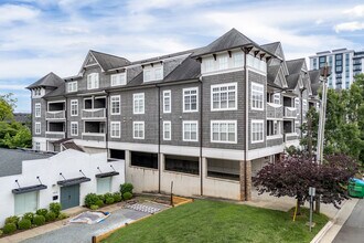 The Tremont in Charlotte, NC - Building Photo - Building Photo