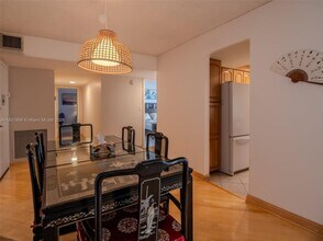 137 Golden Isles Dr, Unit 709 in Hallandale Beach, FL - Building Photo - Building Photo