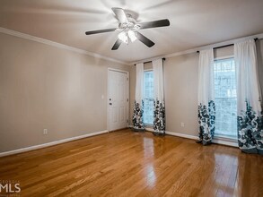 1101 Collier Rd NW, Unit U1 in Atlanta, GA - Building Photo - Building Photo