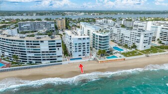 3580 S Ocean Blvd in South Palm Beach, FL - Building Photo