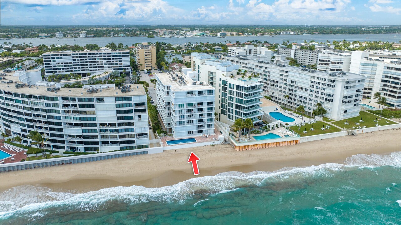 3580 S Ocean Blvd in South Palm Beach, FL - Building Photo