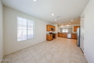 7162 W Hedge Hog Pl in Peoria, AZ - Building Photo - Building Photo