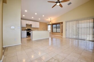 4643 E Goldfinch Gate Ln in Phoenix, AZ - Building Photo - Building Photo