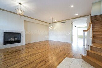 566 Josephine St in Denver, CO - Building Photo - Building Photo