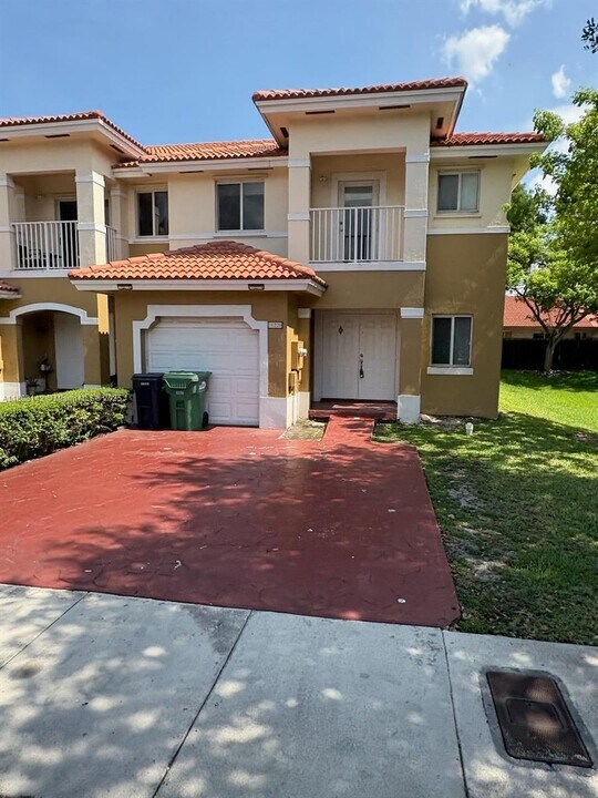 16220 SW 57th Ln in Miami, FL - Building Photo