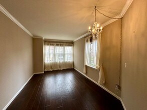 6670 Chalk Hill Ln in Vallejo, CA - Foto de edificio - Building Photo