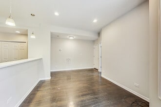 2324 W Monroe St in Chicago, IL - Building Photo - Building Photo