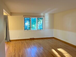 2720 Kincaid Dr in Woodridge, IL - Building Photo - Building Photo