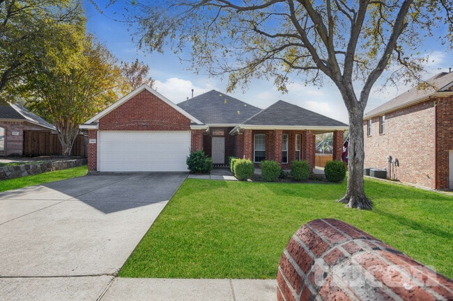 property at 2921 Gabriel Dr