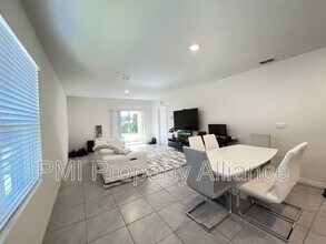 617 Autumn Breeze St in DeLand, FL - Building Photo - Building Photo
