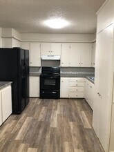 5603 44th St in Lubbock, TX - Building Photo - Building Photo