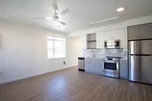 2320 N Vancouver Ave in Portland, OR - Building Photo