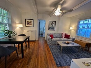 811 NE 3rd St in Fort Lauderdale, FL - Building Photo - Building Photo