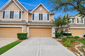 2202 Waterford Park St in Missouri City, TX - Building Photo - Building Photo