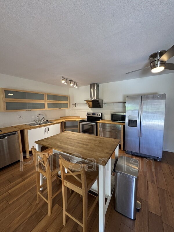 property at 5525 E Thomas Rd