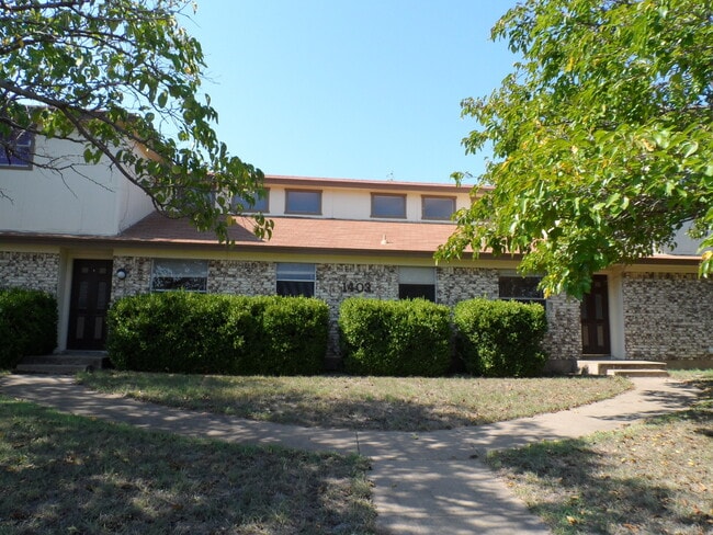 property at 1403 N Nolan River Rd