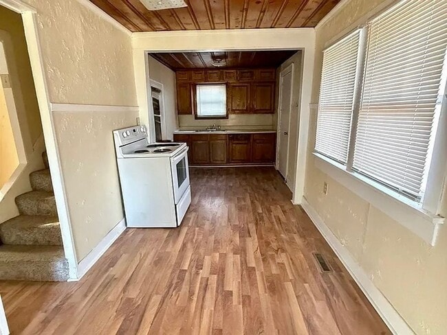 850 W 33rd St N in Wichita, KS - Building Photo - Building Photo