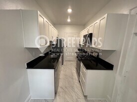 100 Kilsyth Rd in Boston, MA - Building Photo