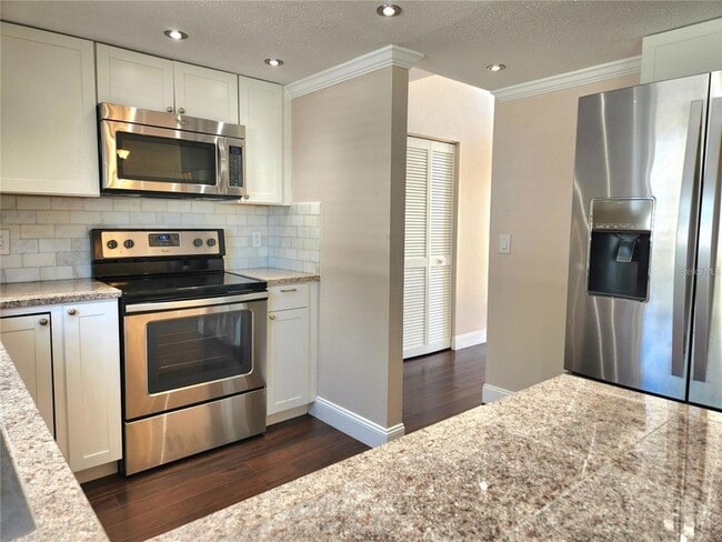 7809 Vienna Ln in Port Richey, FL - Building Photo - Building Photo