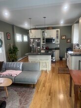 148 W Foster St in Melrose, MA - Building Photo - Building Photo