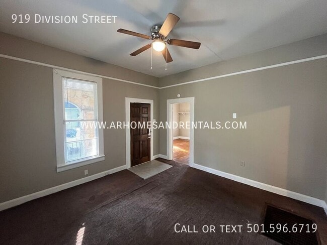 919 Division St in North Little Rock, AR - Building Photo - Building Photo