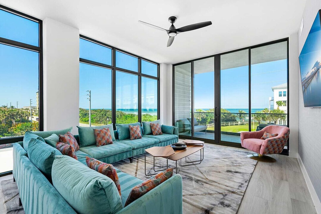 3051 Hafen Ln in Melbourne Beach, FL - Building Photo