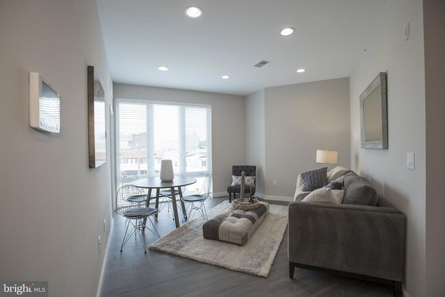 1508 Ridge Ave, Unit 202 in Philadelphia, PA - Building Photo - Building Photo